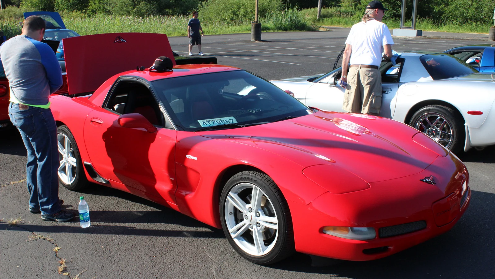 Click to Enlarge-Esc to Close Corvette Generations/C5/C5 2004 Red GDono.webp